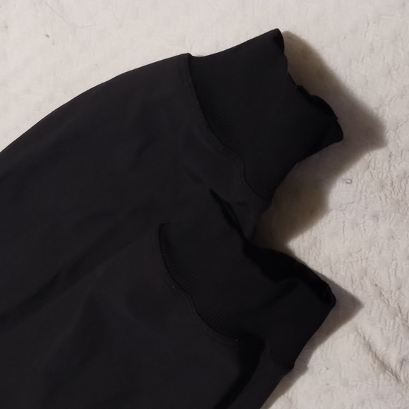 Lululemon black cuffed joggers - Picture 8 of 9